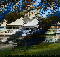 Lake House Daylesford - Accommodation NSW