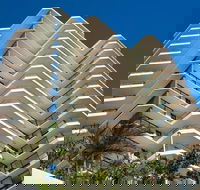 Beach House Seaside Resort Coolangatta - Accommodation NSW