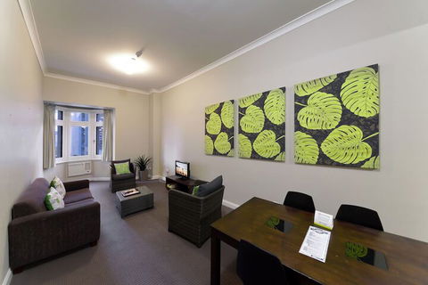 Mansions On Pulteney - Accommodation NSW 4