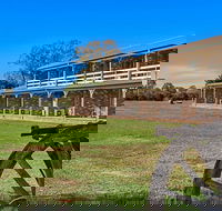 Quality Inn Carriage House - Accommodation NSW
