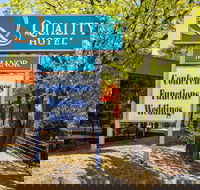 Quality Hotel Manor - Accommodation NSW