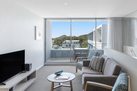 Oaks Nelson Bay Lure Suites - Accommodation NSW 4