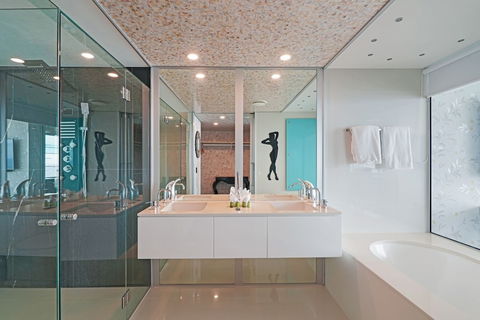 Q1 Resort & Spa - Accommodation NSW 4