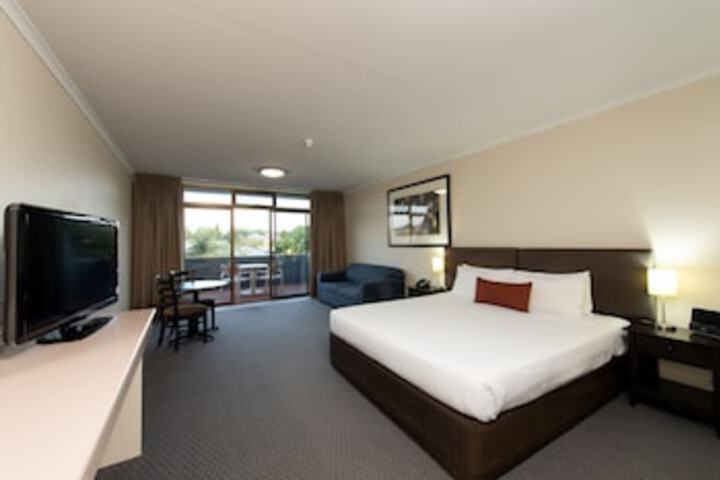 Newton SA Accommodation NSW