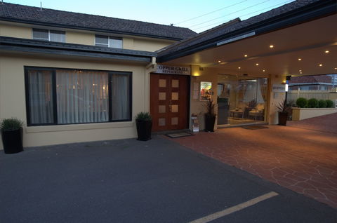 Country Plaza Queanbeyan - Accommodation NSW 2