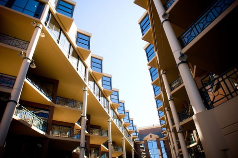 Amora Hotel Riverwalk Melbourne - Accommodation NSW 1