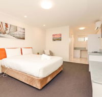 Bass  Flinders Motor Inn - Accommodation NSW