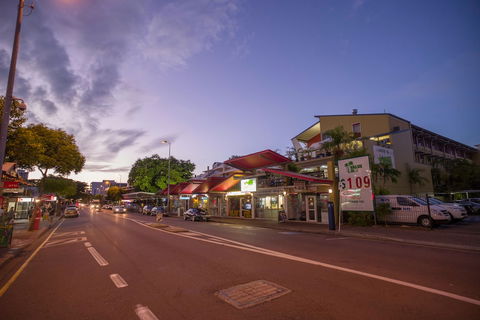 Darwin YHA Melaleuca On Mitchell - Accommodation NSW 2