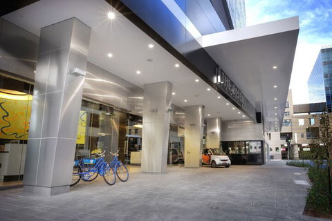 Art Series - The Olsen - Accommodation NSW 7