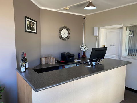 Country Gardens Motel - Accommodation NSW 3