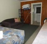 Oakridge Motel Tourist Park - Accommodation NSW