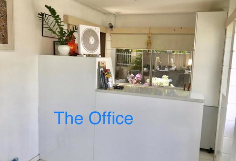 Cairns Motor Inn - Accommodation NSW 4