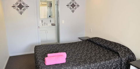 Warwick Motor Inn - Accommodation NSW 3
