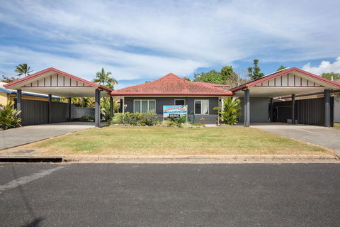 Kurrimine Beach Huts - Accommodation NSW 3