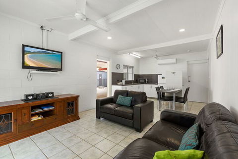 Kurrimine Beach Huts - Accommodation NSW 5