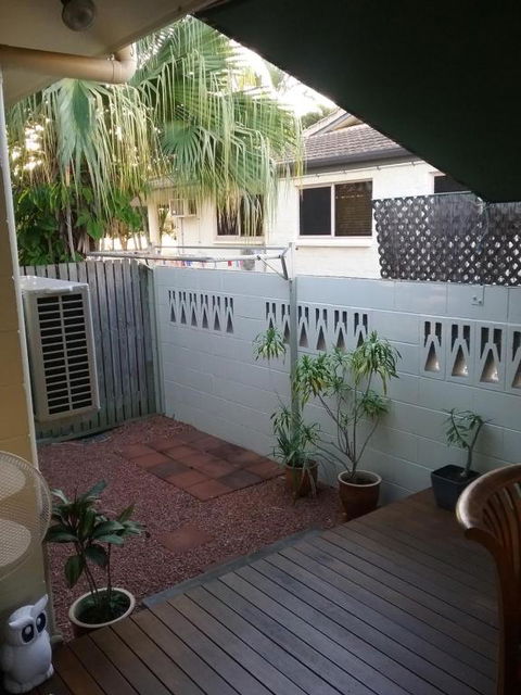 A City Retreat 2BR Apartment Reid Park Townsville - Accommodation NSW 3