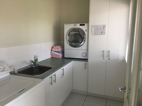 Sabina On Little Myers - Accommodation NSW 4