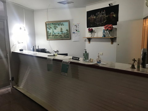 Outback Quarters - Accommodation NSW 5