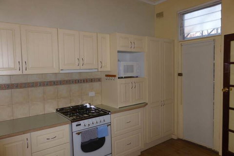A Colourcity Apartments - Accommodation NSW 2