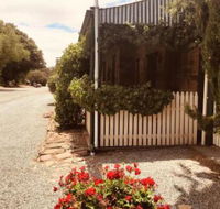 The Olde Devonshire House - Accommodation NSW