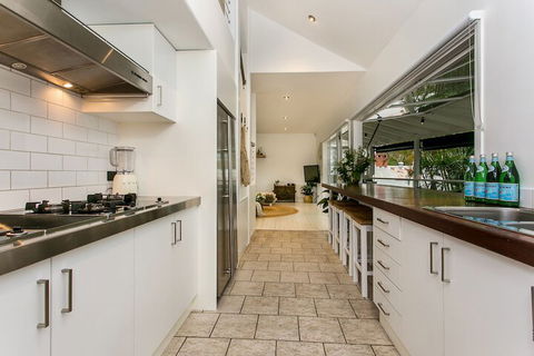 A PERFECT STAY - Cactus Rose Villa - Accommodation NSW 3