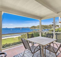 Tuscan Waterfront 1/213 Soldiers Point Road - Accommodation NSW