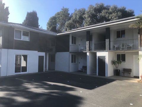 The Lodge Broulee - Accommodation NSW 2