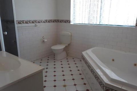 Acacia Apartments - Accommodation NSW 4