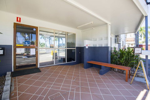 Secura Lifestyle The Lakes Townsville - Accommodation NSW 4