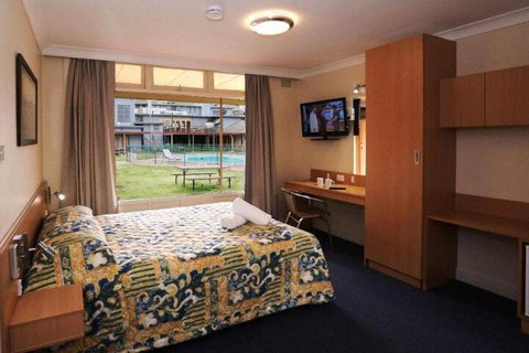 Sovereign Inn - Accommodation NSW 7