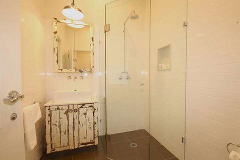 A PERFECT STAY - Cavvanbah Seaside Cottage - Accommodation NSW 4