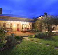 Lochinver Farm Homestead  Cottages - Accommodation NSW
