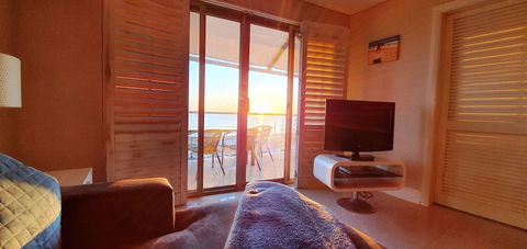 The White Pearl Penthouse - Accommodation NSW 6