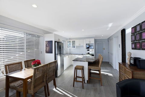 Ocean Pines 4 - Accommodation NSW 4