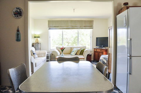 FALMOUTH Seadrift Cottage - Accommodation NSW 1