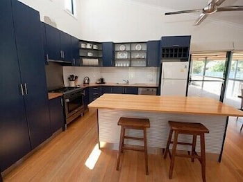 Cambroe - Accommodation NSW 1