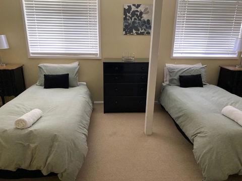 Molly Morgan Vineyard - Accommodation NSW 3