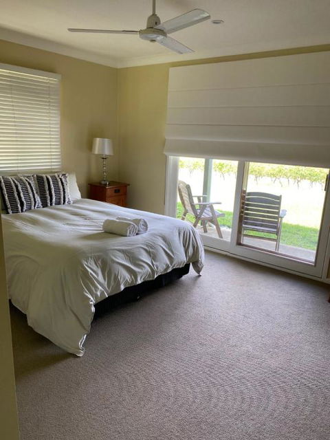 Molly Morgan Vineyard - Accommodation NSW 1