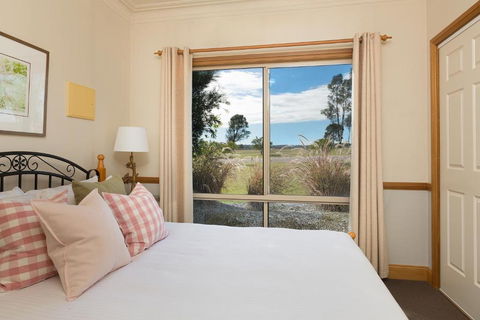 Windsors Edge Cottage Pokolbin - Accommodation NSW 6