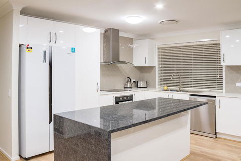 Brand New Executive Living - Accommodation NSW 4