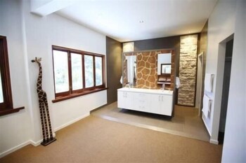 Nahmahlu - Accommodation NSW 4