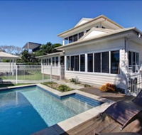 Away on Seaview Street - Accommodation NSW