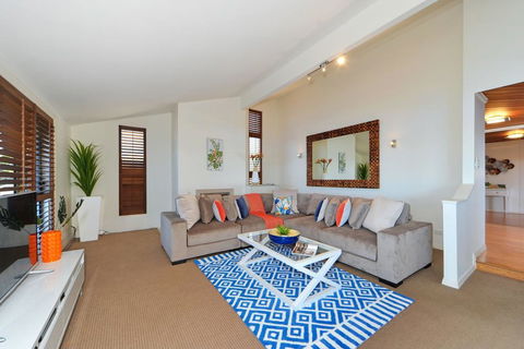 Mermaid Island Beach House - Accommodation NSW 6