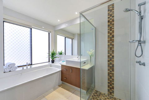 Mermaid Island Beach House - Accommodation NSW 3