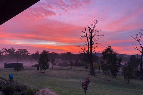 Nyora Lodge B & B - Accommodation NSW 5