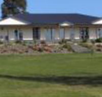 Nyora Lodge B  B - Accommodation NSW