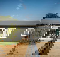 Kirsten Accommodation Parkes - Accommodation NSW