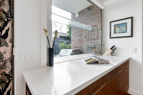 BOUTIQUE STAYS - Maple On Kent - Accommodation NSW 6