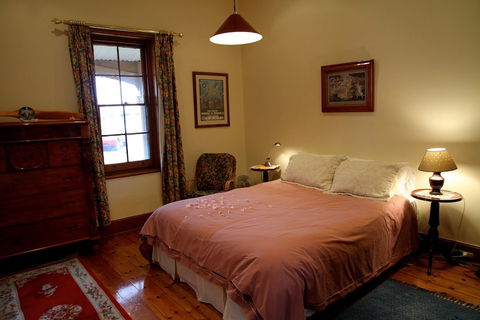 Adelaide Heritage Cottages & Apartments - Accommodation NSW 5