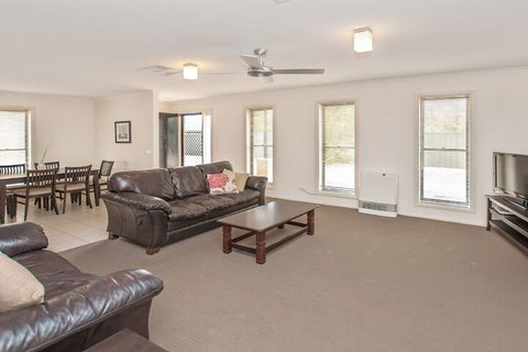 Ulmara 2 - Accommodation NSW 2